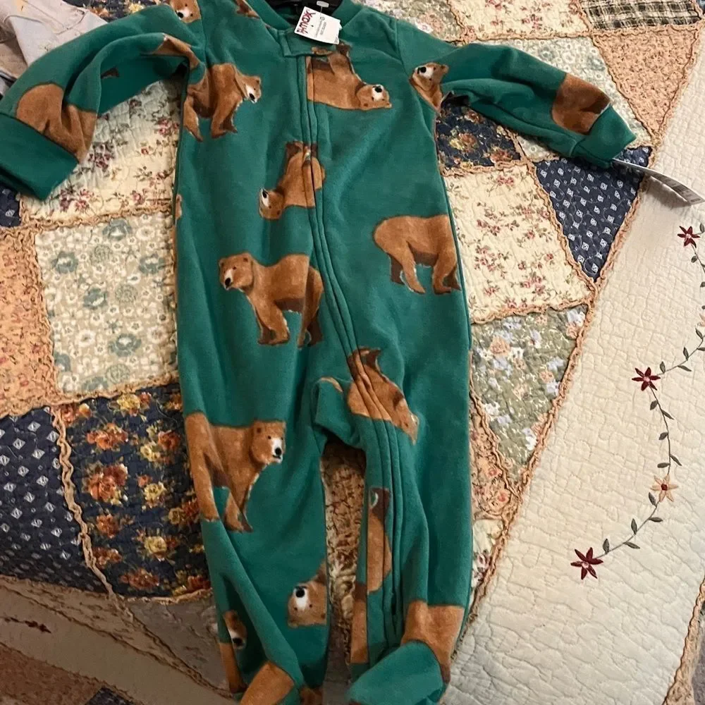 Carters bundle mostly